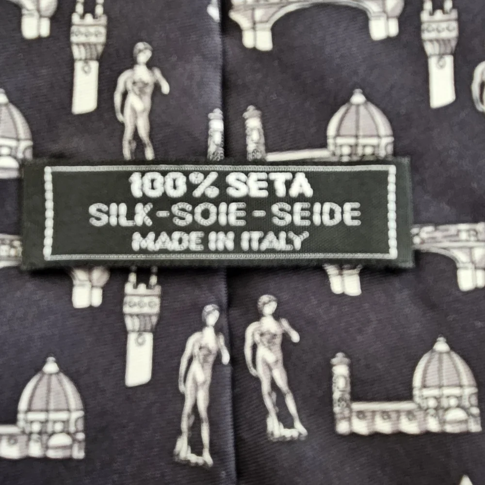 Italian Silk Black & White Firenze Landmarks Tie - Picture 6 of 8